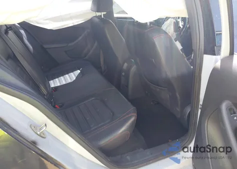 2017 Volkswagen Jetta Gli z USA, uszkodzony, nr VIN 3VW4T7AJ0HM296054